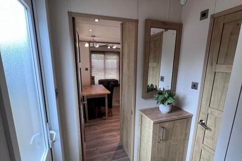 2 bedroom lodge for sale - Lower Green Hill Holiday Park, Kellbrook Road BB18