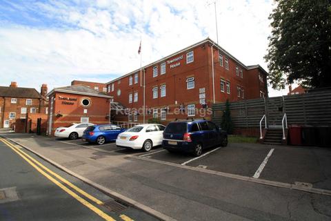 undefined, Crossland Road, Reading - ALL BILLS INC.