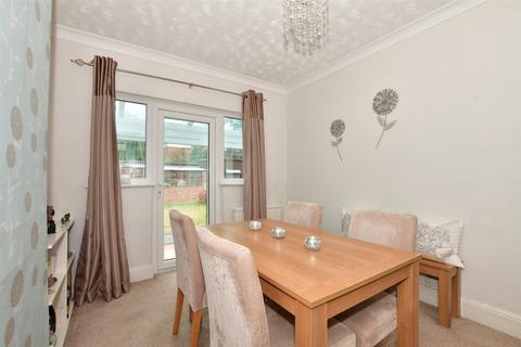 3 bedroom end of terrace house for sale - The Chase, Chadwell Heath, Romford, Essex