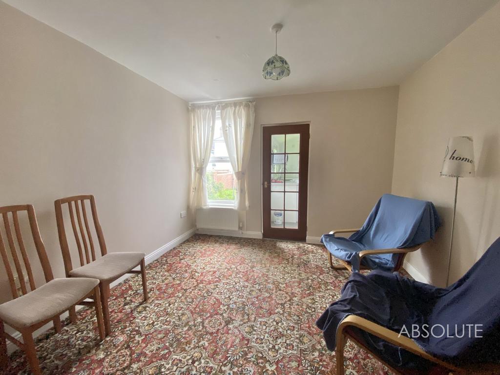 Cecil Road, Paignton, TQ3 1 bed apartment £650 pcm (£150 pw)