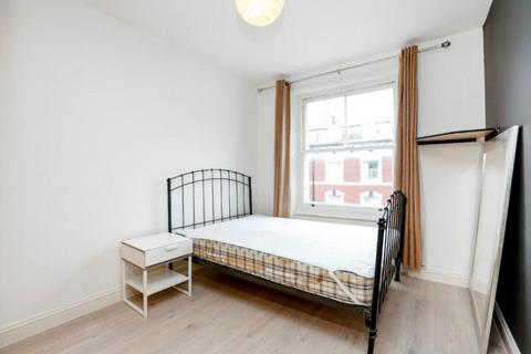 2 bedroom flat to rent, Hogarth Road, London SW5