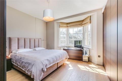 4 bedroom flat for sale, Coleherne Court, The Little Boltons