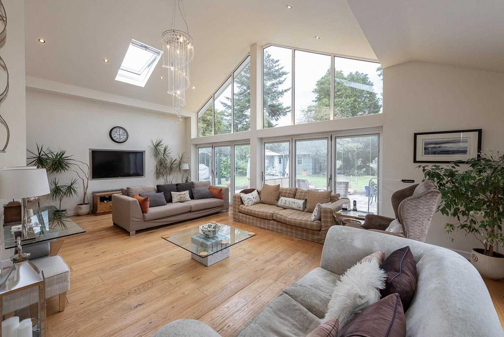 Aston Clinton 4 bed detached bungalow for sale £1,200,000