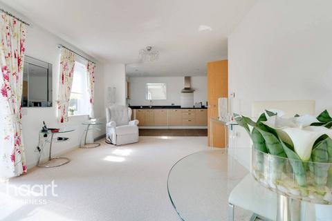 2 bedroom apartment for sale, North Street, Sittingbourne