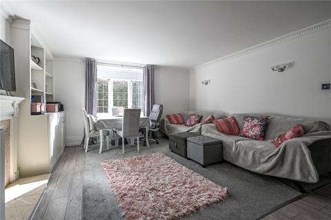 2 bedroom apartment to rent, Rosslyn Park, Weybridge, KT13