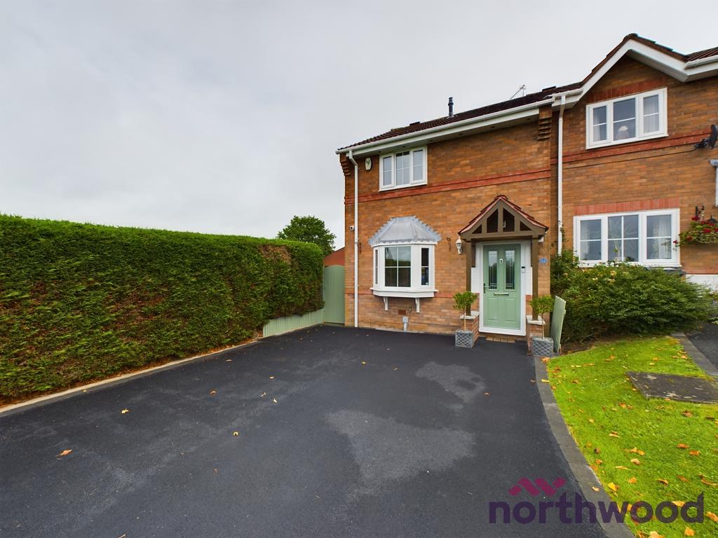 Holly Road, Northwich, CW8 3 bed terraced house for sale £210,000