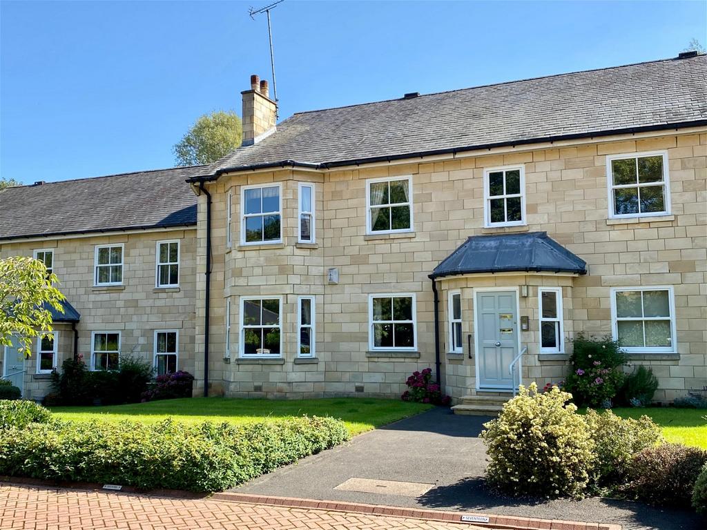 Boston Spa, Riverdale Gardens, LS23 2 bed apartment £275,000