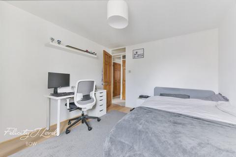 3 bedroom flat for sale, Merchant Street, London, E3