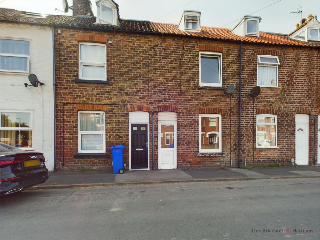 A two bedroom mid terrace house   To Rent