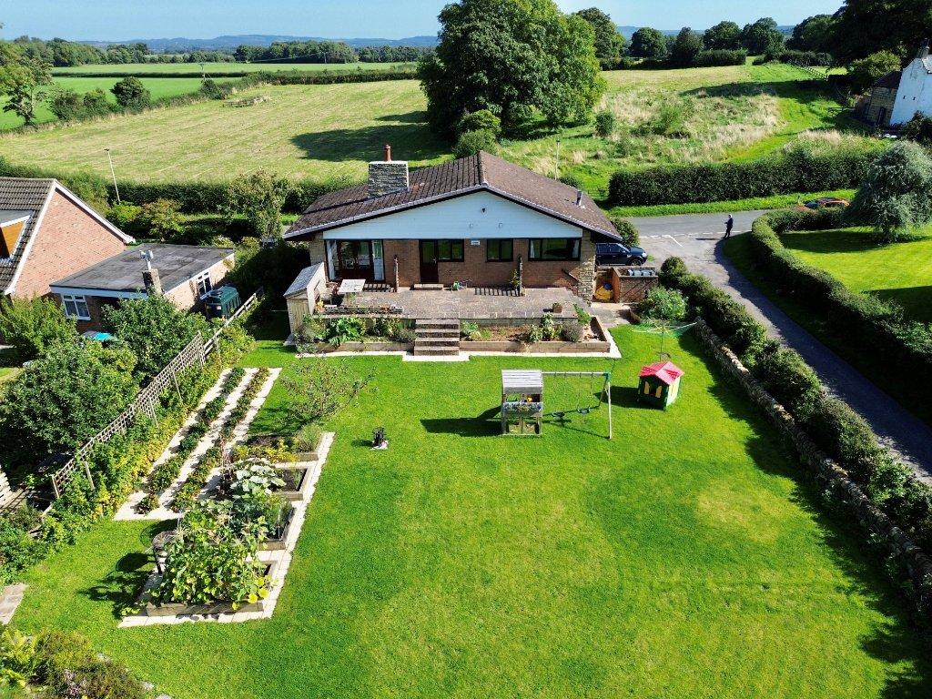 Village Road, Faceby, North Yorkshire 4 bed detached house for sale £