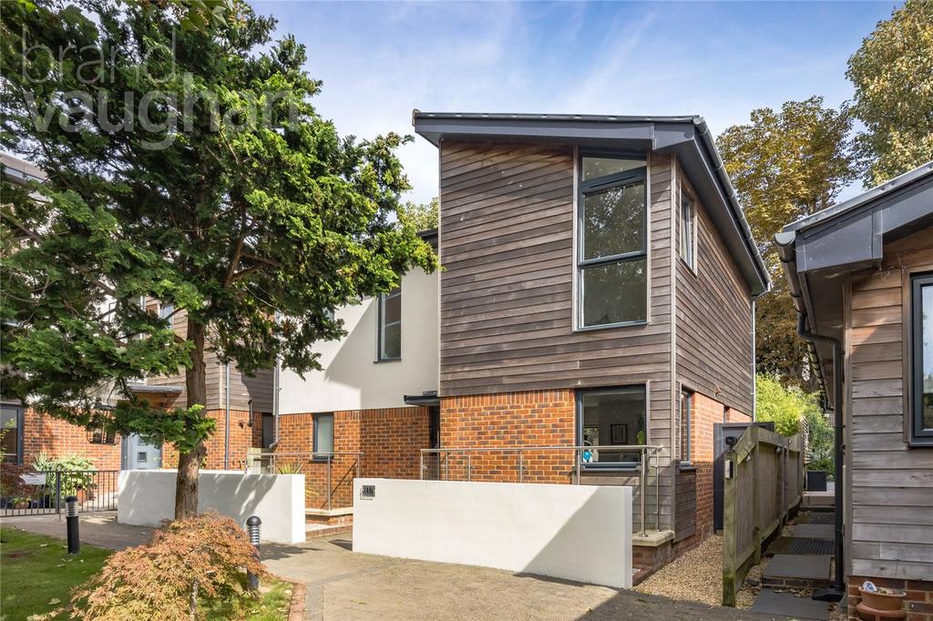 Preston Park Avenue, Brighton, BN1 4 bed detached house for sale £