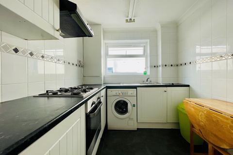 3 bedroom flat to rent - Amber Court, 38 Salisbury Road, Hove, East Sussex