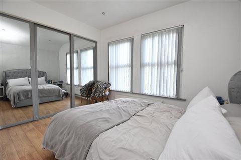 3 bedroom semi-detached house for sale - Woodbridge Road, Ipswich, Suffolk, IP4
