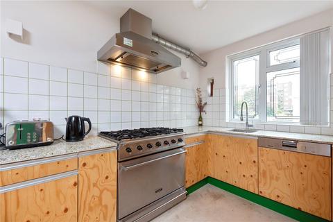 Flat 42, Fellows Court Weymouth Terrace, London, E2 8LP