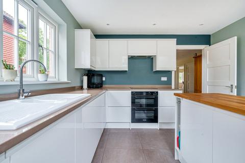 Rosemary Cottage Avenue Road, Cranleigh, GU6 7LQ