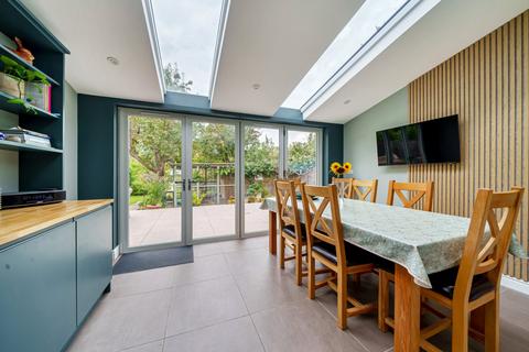 Rosemary Cottage Avenue Road, Cranleigh, GU6 7LQ