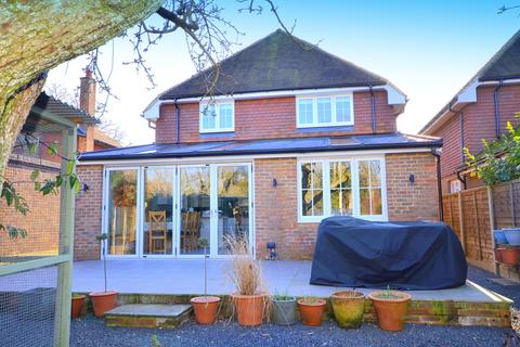 Rosemary Cottage Avenue Road, Cranleigh, GU6 7LQ