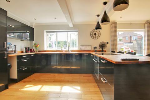 8 Botley Road, Southampton, SO19 0NS