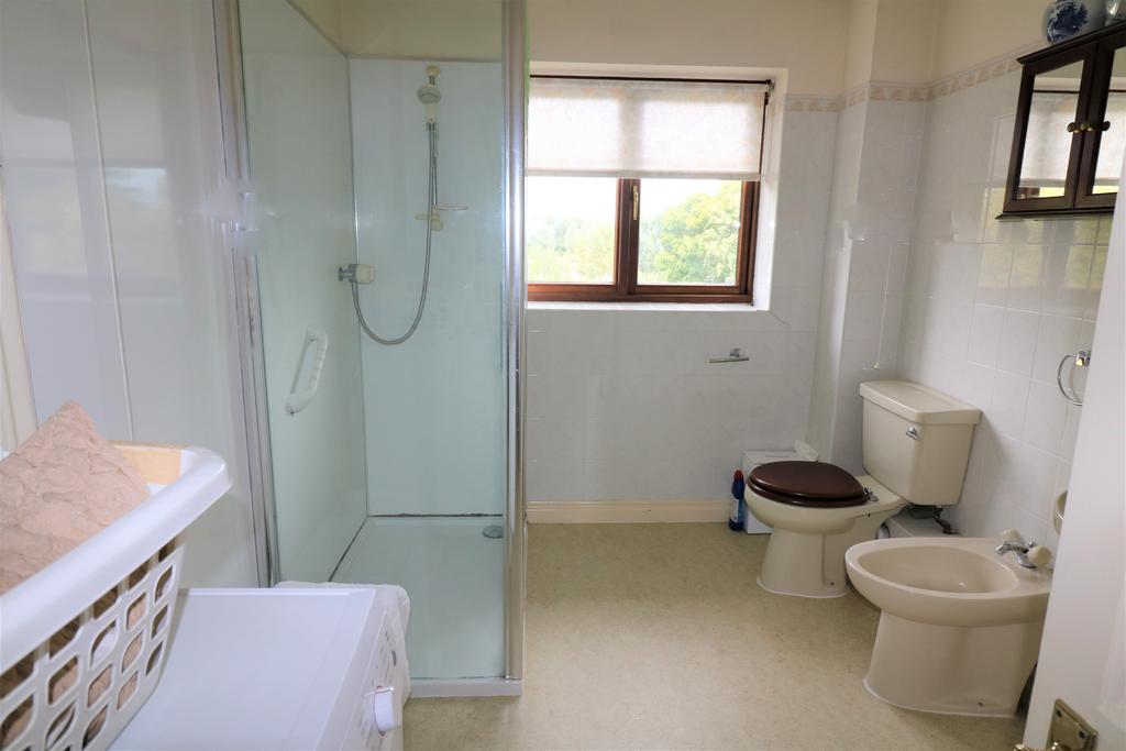 Bathroom/Shower