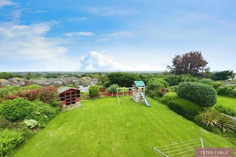 4 bedroom detached house for sale, Clayton Drive, Prestatyn, Denbighshire LL19 9RW