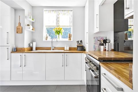 128 Ashley Drive, Twickenham, TW2 6HL