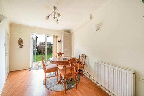 20 Dingle Road, Ashford, TW15 1HF