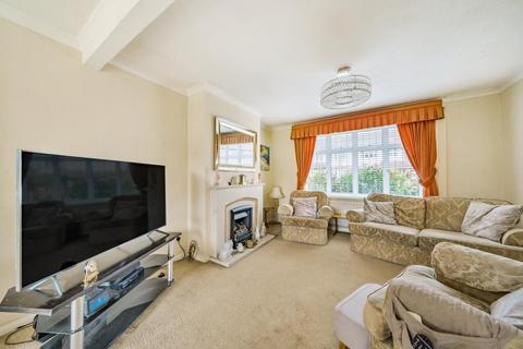20 Dingle Road, Ashford, TW15 1HF