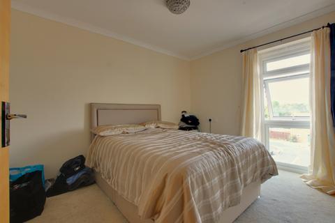 2 bedroom flat for sale - Billys Copse, Leigh Park, Havant