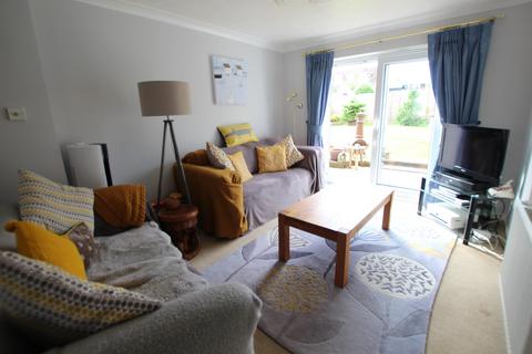 3 bedroom semi-detached house for sale - Redwing Road, Clanfield