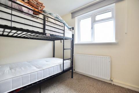 4 Thorne Close, London, E16 1LP