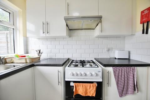 4 Thorne Close, London, E16 1LP