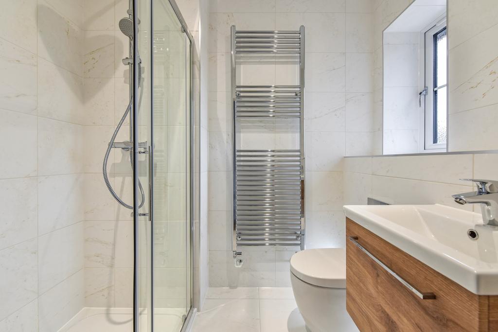 Ensuite bedroom two