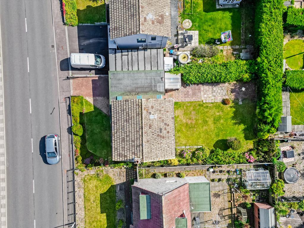 Bennochy Road, Kirkcaldy, KY2 3 bed detached house for sale £174,500