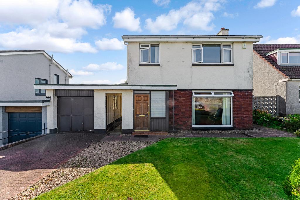 Bennochy Road, Kirkcaldy, KY2 3 bed detached house £174,500