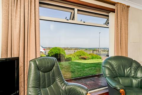 167 Bennochy Road, Kirkcaldy, KY2 5TT