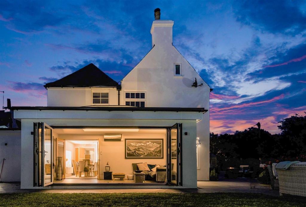 Garden Room Night