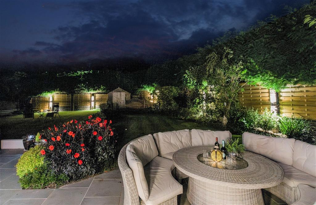 Garden Seating Night