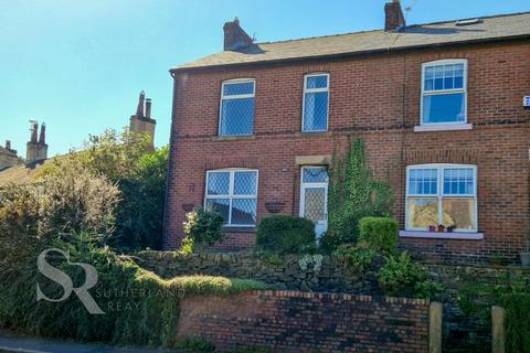 3 bedroom end of terrace house for sale - Buxton Road, New Mills, SK22
