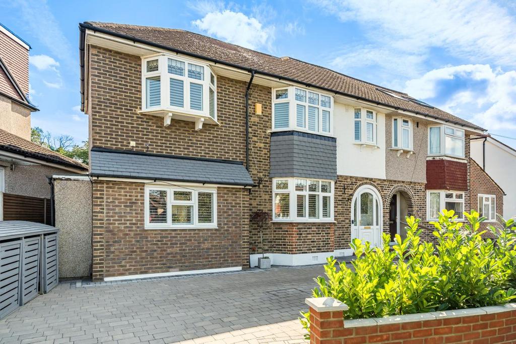 Churston Drive, Morden 4 bed semidetached house for sale £850,000