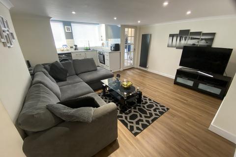 2 bedroom ground floor flat for sale, Wimborne Road, Bournemouth BH10