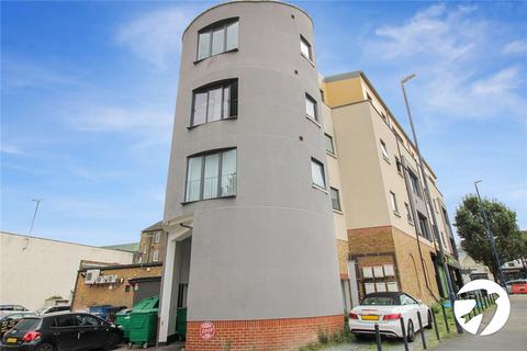 2 bedroom flat to rent, New Road, Gravesend, Kent, DA11