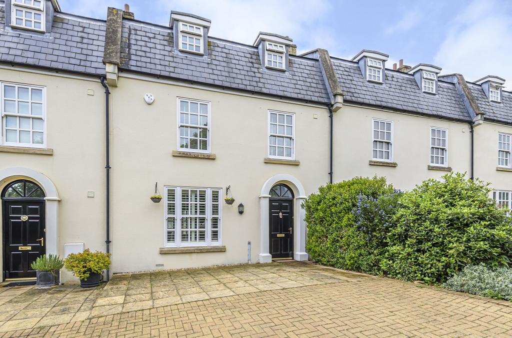 Lansdowne Place, Wincanton BA9 5 bed terraced house for sale £350,000