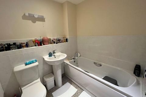 89 Balfour Close, Northampton, NN2 6LL