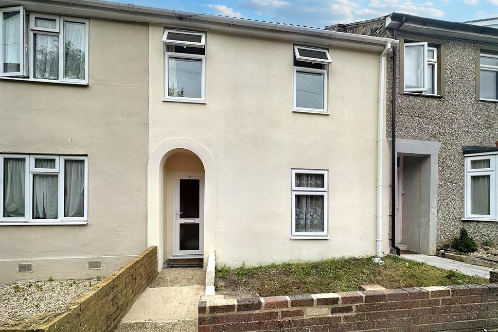 Springbourne 3 bed terraced house for sale £275,000