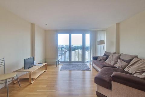 2 bedroom flat to rent, Bell Street, Merchant City, Glasgow, G4