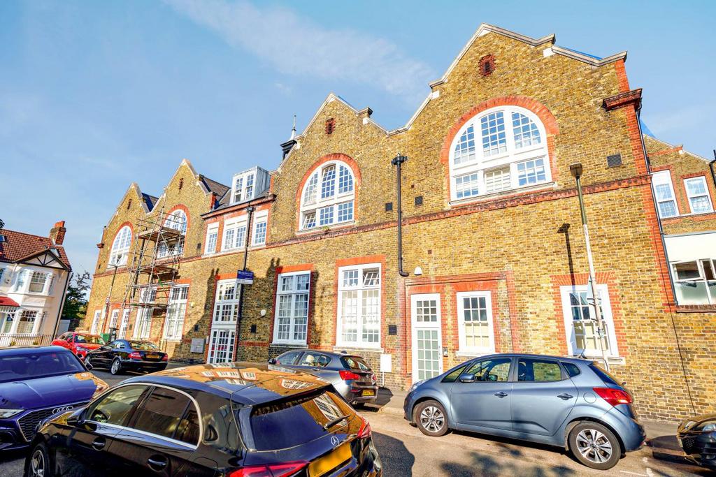 Craven Gardens, Wimbledon 3 bed flat for sale £799,950