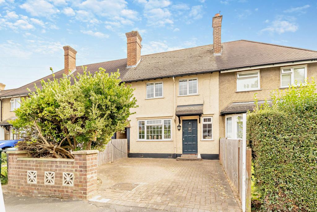 Tudor Way, Mill End, Rickmansworth WD3 2 bed terraced house £475,000