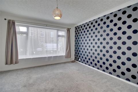 2 bedroom flat for sale - Sun Street, Stanningley, Pudsey, West Yorkshire, LS28