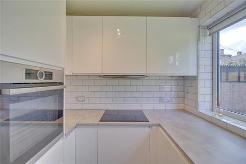 2 bedroom flat for sale - Sun Street, Stanningley, Pudsey, West Yorkshire, LS28