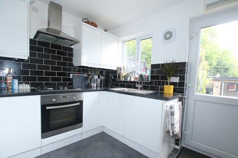 3 Ivy Close, Winchester, SO22 4QR